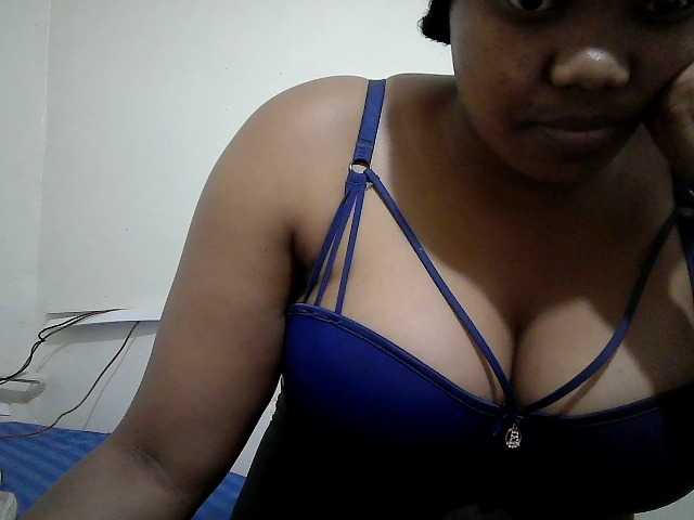 Shepretty live cam on BongaCams