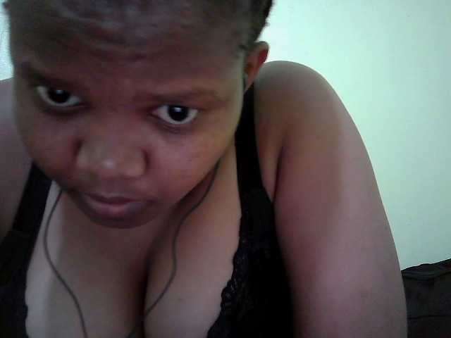 Shepretty live cam on BongaCams