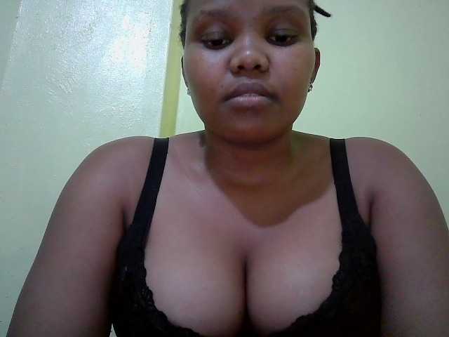 Shepretty live cam on BongaCams