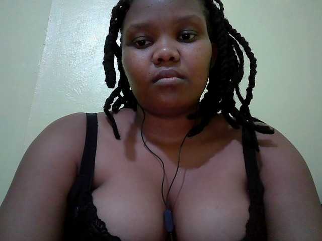Shepretty live cam on BongaCams