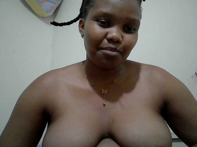 Shepretty live cam on BongaCams