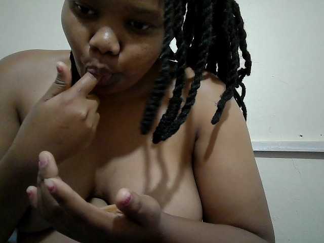 Shepretty live cam on BongaCams