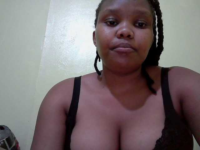 Shepretty live cam on BongaCams