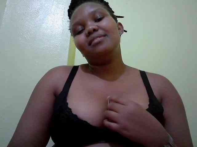Shepretty webcam