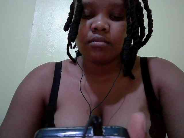 Shepretty webcam