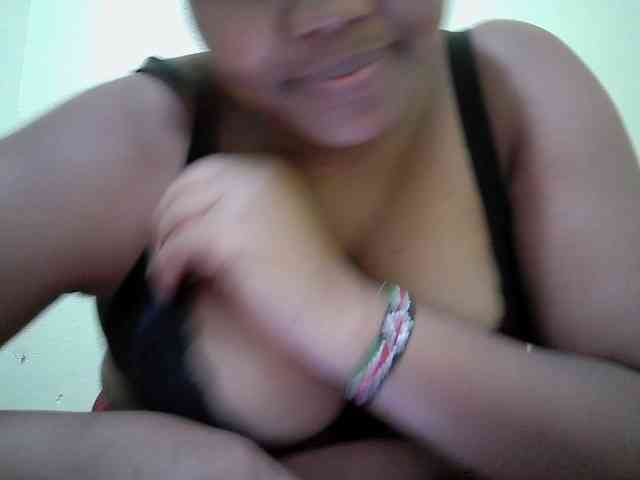 Shepretty webcam