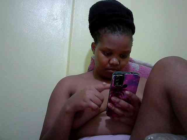 Shepretty webcam
