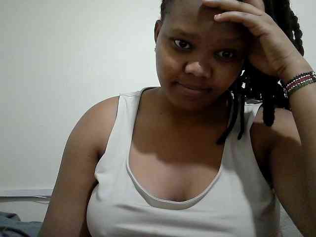 Shepretty webcam