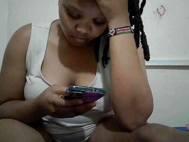 Shepretty webcam