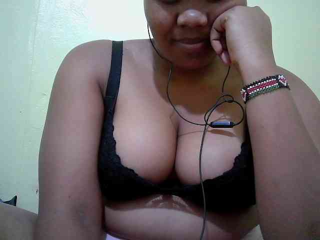 Shepretty webcam
