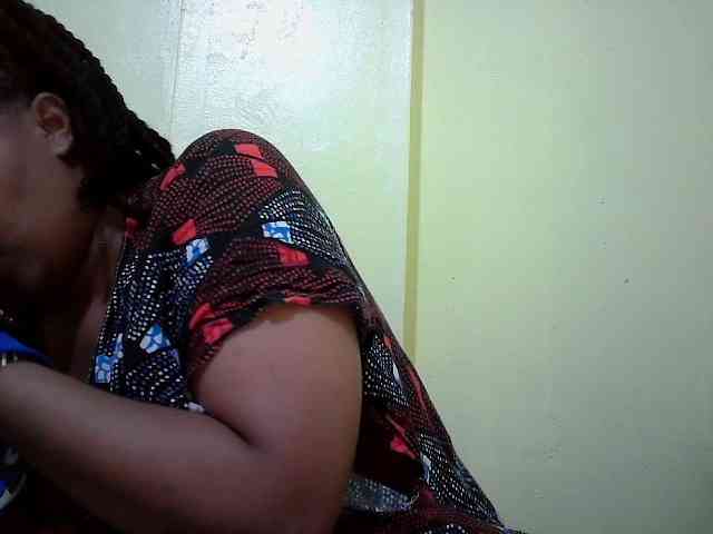 Shepretty webcam