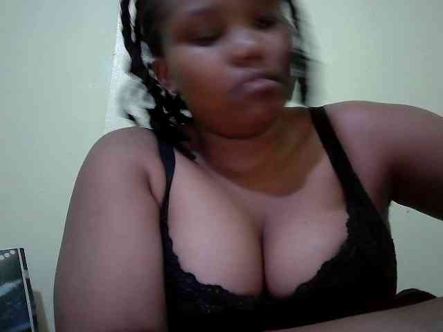 Shepretty webcam