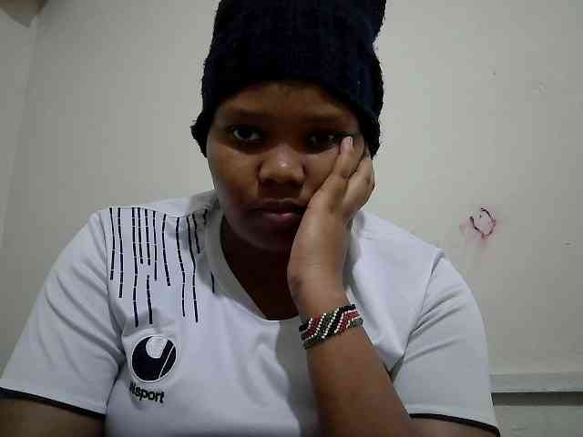 Shepretty webcam