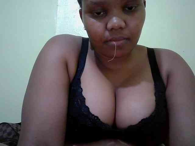 Shepretty webcam