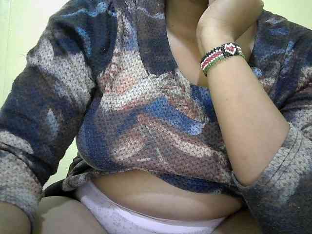 Shepretty webcam