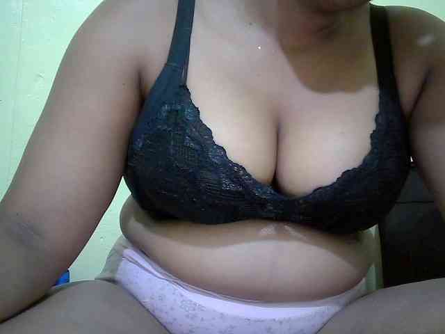 Shepretty webcam