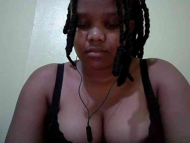 Shepretty webcam