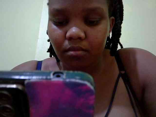 Shepretty webcam