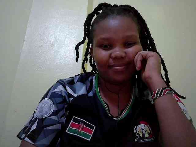 Shepretty webcam