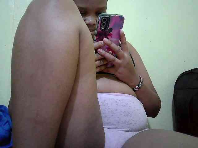 Shepretty webcam