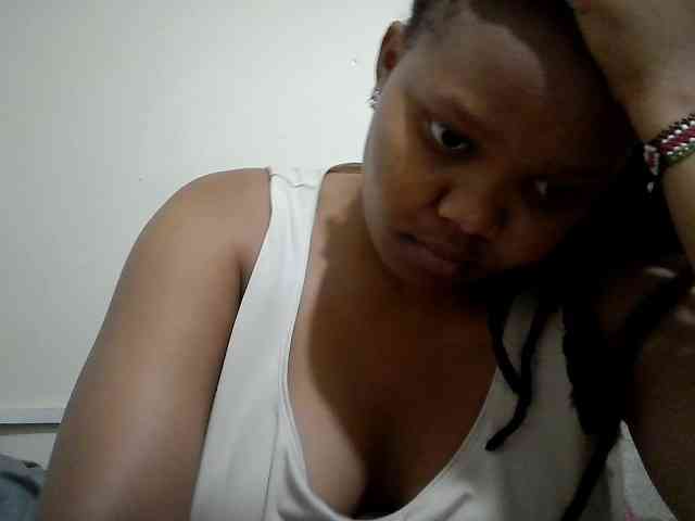 Shepretty webcam