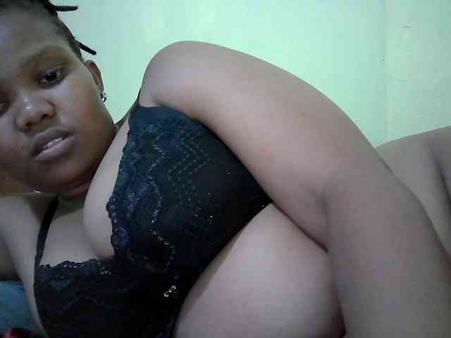 Shepretty webcam