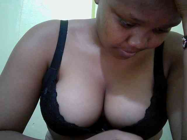 Shepretty webcam