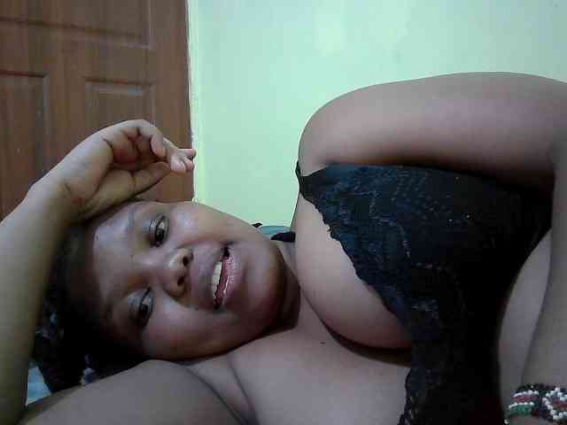 Shepretty webcam