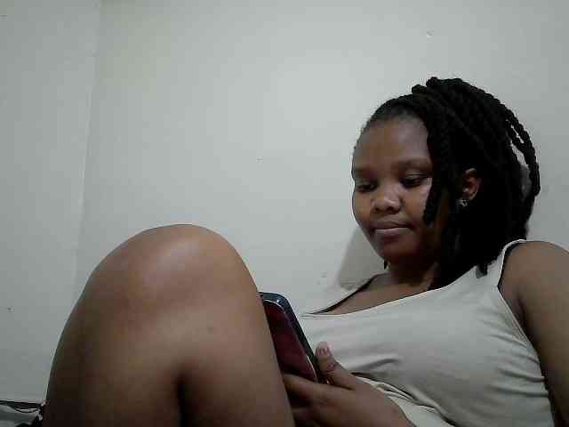 Shepretty webcam