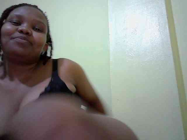 Shepretty webcam