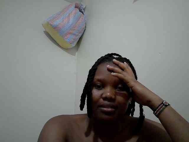 Shepretty webcam