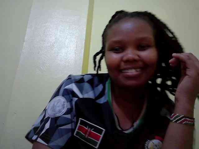 Shepretty webcam