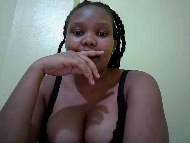 Shepretty webcam