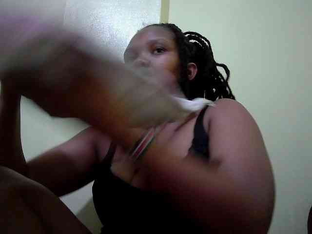 Shepretty webcam