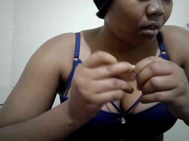 Shepretty webcam