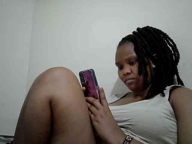 Shepretty webcam