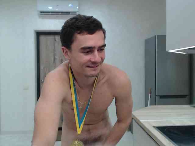 Goodggg's cam show statistics and live stream