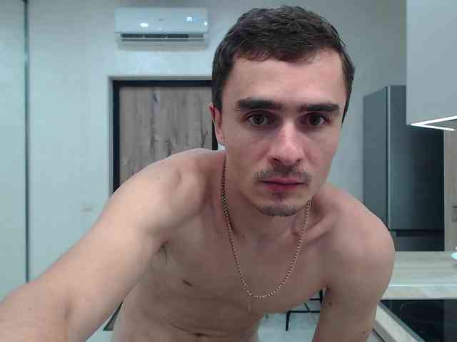 GoodGGG Sex Cam Show