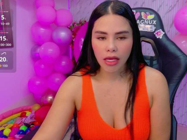 le modèle lararoberts1 est en webcam porno dans un show sur le site bongacams, il possède les tags suivants: Latino/Hispanic,Brunette,Shaved