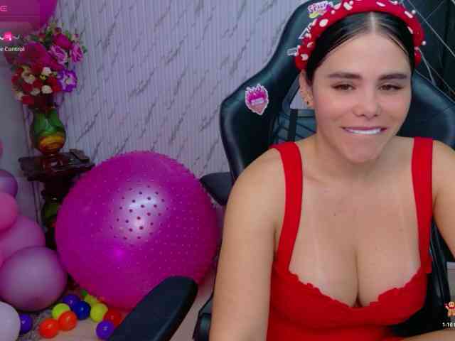 lararoberts1