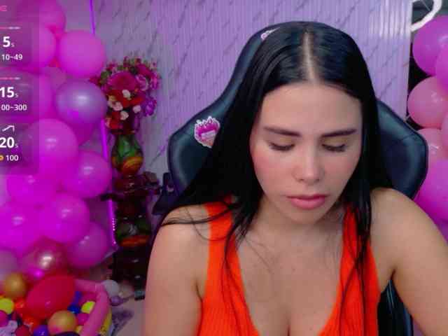 lararoberts1