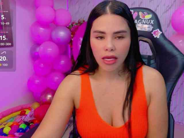 lararoberts1