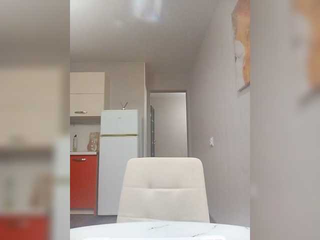 Malvina994 live cam on BongaCams