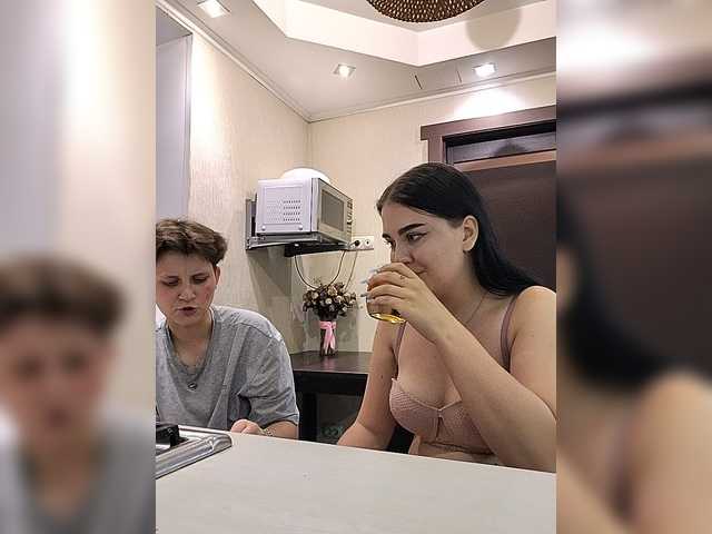 Undress-and-Rule live cam on BongaCams