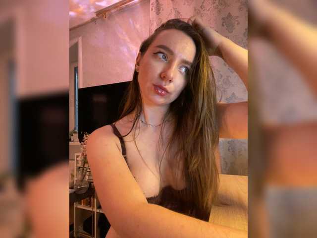 OlaChikaMamasita live cam preview