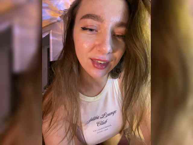 OlaChikaMamasita webcam