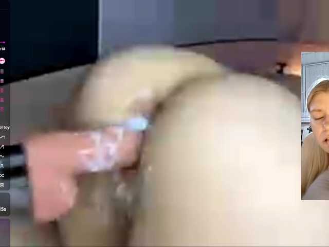 MargueritaMusto webcam