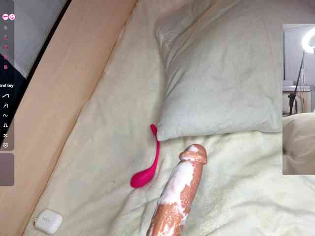 MargueritaMusto webcam