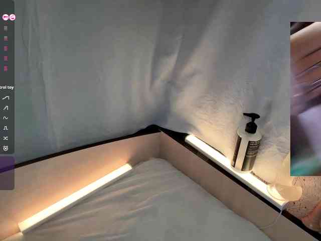 MargueritaMusto webcam