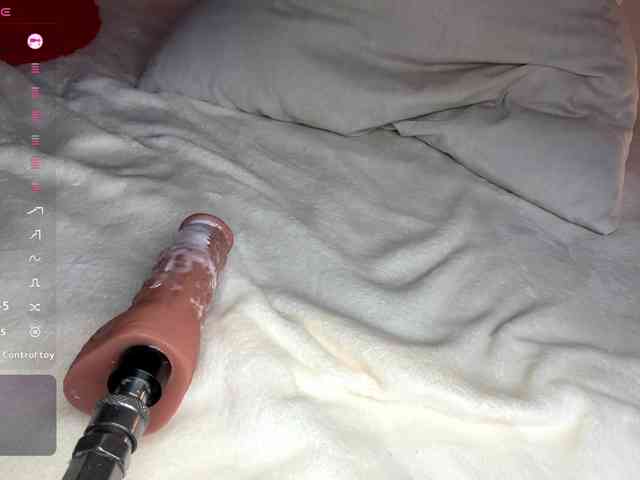 MargueritaMusto webcam